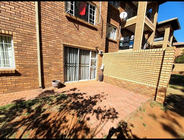 2 BEDROOM APARTMENT FOR SALE IN ANNLIN-WES